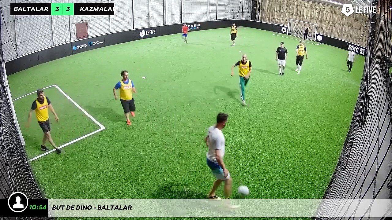 But de Dino - baltalar