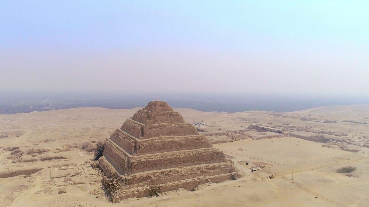 Pyramides : les mystères révélés, image size:1280x720