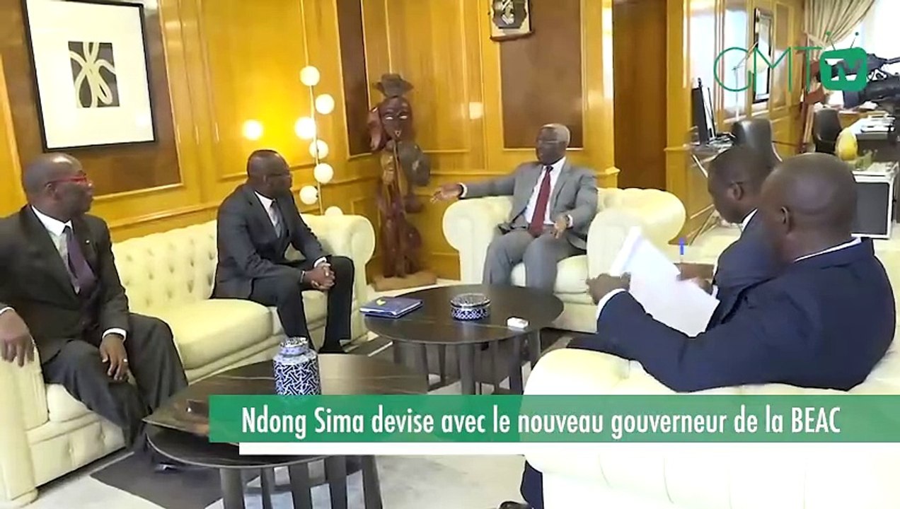 [#Reportage] Gabon : Ndong Sima devise avec le nouveau gouverneur de la BEAC