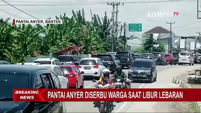 Kondisi Pantai Anyer yang Diserbu Wisatawan saat Libur Lebaran