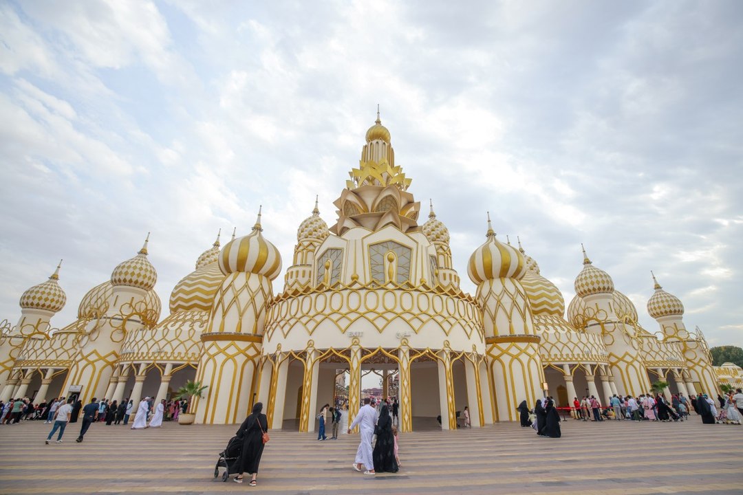 Dubai'de “Guinness Dünya Rekoru” kırmış "Global Köy"