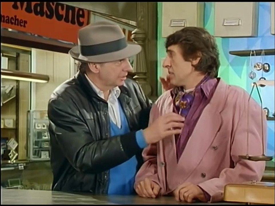 Drei Damen vom Grill - Ganze Serie - Staffel 10/Folge 9  "Jacke wie Hose" - 1991