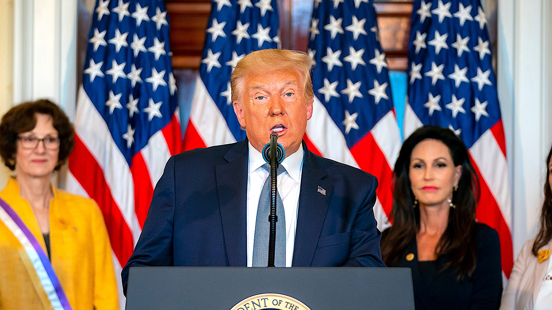 ⁣Stock Woes Leave Donald Trump's Truth Social Backers Baffled