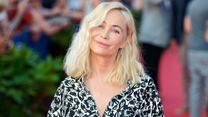 GALA VIDEO - Emmanuelle Béart maman : elle dévoile un rare cliché de son fils de 15 ans Surafel