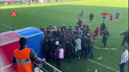 3. Lig'de kavga çıktı, polis araya girdi