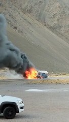 explosión camión montaña