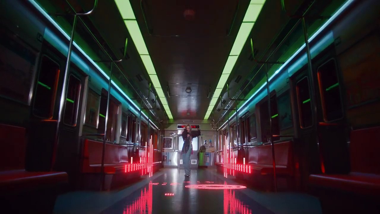 [MV] 문별 Moon Byul TOUCHIN MOVIN
