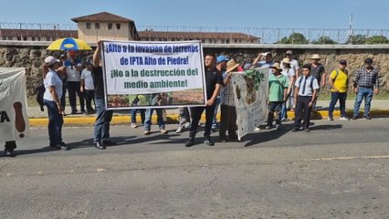 Protestas por titulación de terrenos en una escuela en Veraguas