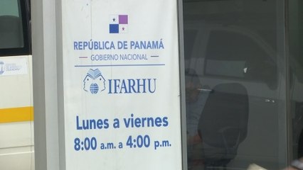 Jóvenes opinan sobre la entrega de auxilios económicos