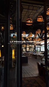 Si vous cherchez une expérience gastronomique unique sur les quais de la Seine, ne cherchez plus, Quai Ouest est le lieu parfait ! ❤️‍ @chiaracoppari #petitmauda #adresse #guide #spot #pepite #QuaiOuest #GastronomieParisienne #VueSurSeine