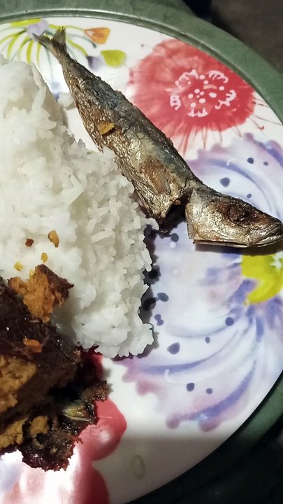LATE LUNCH ! 