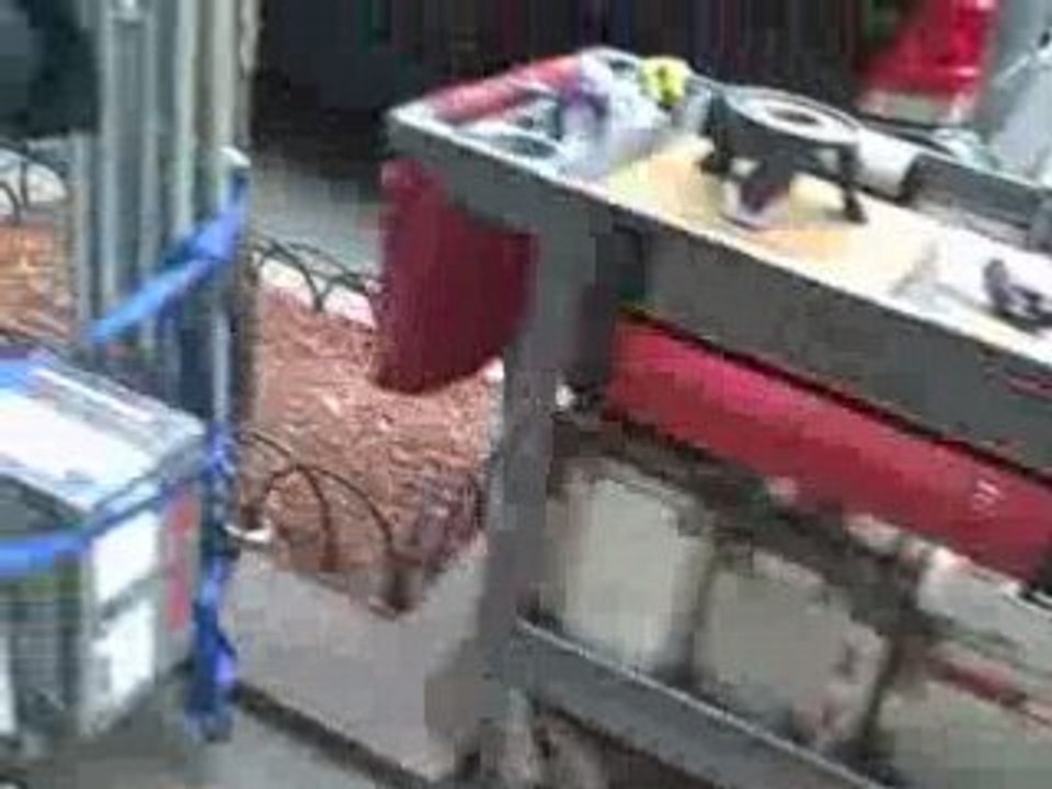 INRAMBLE - Law & Order at Zen Burger - quick video trip 119