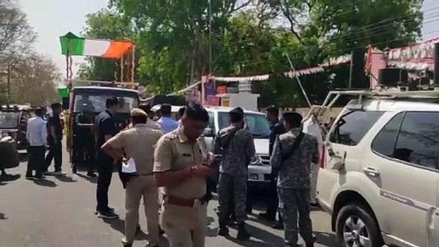 प्रियंका गांधी के रोड शो की तैयारी पूरी, सुरक्षा व्यवस्था चाक-चौबंद, देखें वीडियो