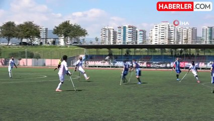 Gambiya'dan gelen futbolcu 'en iyi kanat oyuncusu' seçildi