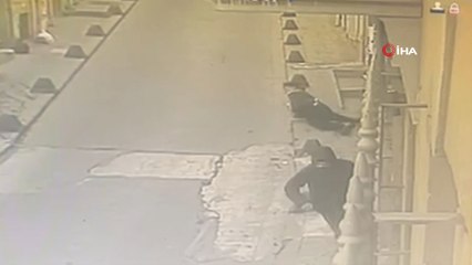 Husumetlisine benzettiği genci takip edip bacağından vurdu!