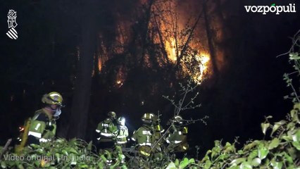 El incendio de Tárbena sigue activo tras una noche "compleja"