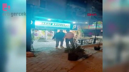 Babası evden kovunca kardeşini bıçakla rehin aldı