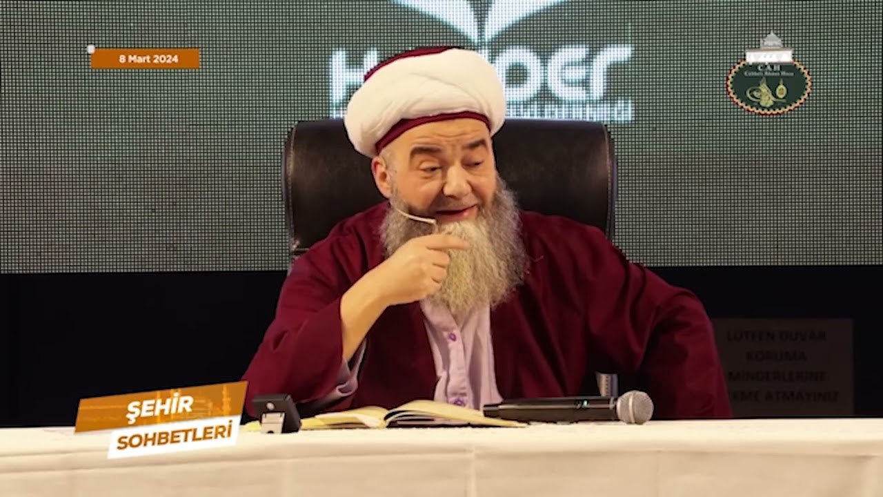 Cübbeli Ahmet Hoca Geçenlerde Ankara'da Yaptığı Bir Sohbette Şöyle Bir Aşır Okudu
