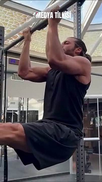 Can Yaman Spor Yaptığı Anları Sosyal Medya Hesabından Paylaştı!