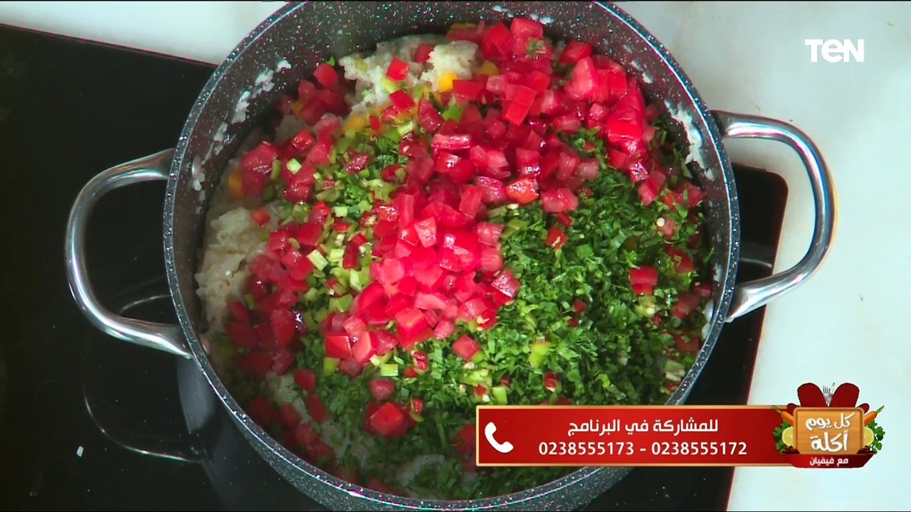 طريقة عمل حواوشي البطاطس مع الشيف فيفيان فريد