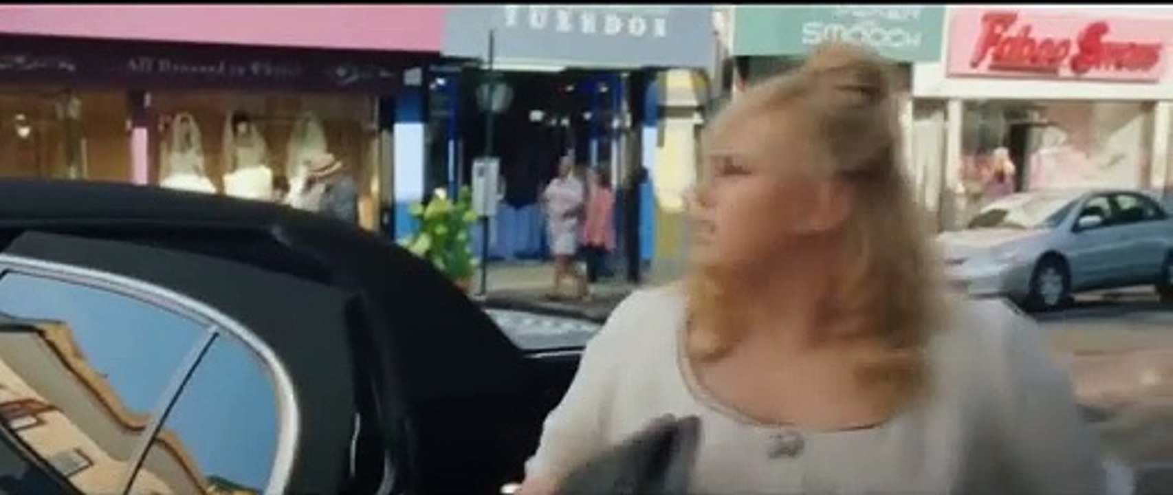 Isn't It Romantic Bande-annonce (RU)