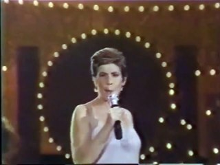 HELEN REDDY - Don't Tell me Tonight (Solid Gold 1981)