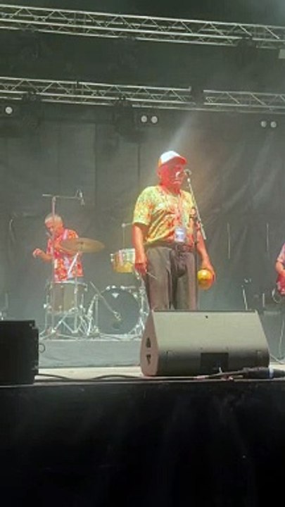 Los Wembler's de Iquitos  Music Show in Cabaret Frappé Grenoble  #music #show #musicvideo (27)