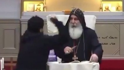 Un sacerdote y varios feligreses, apuñalados en Sídney durante una misa