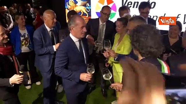 Il brindisi di Zaia al Vinitaly