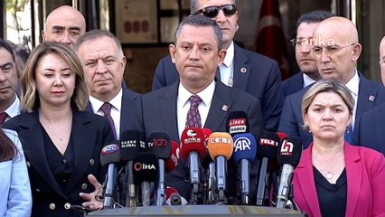 Özgür Özel'den, Kepez Belediye Başkanı Kocagöz'ün tutuklanmasına tepki