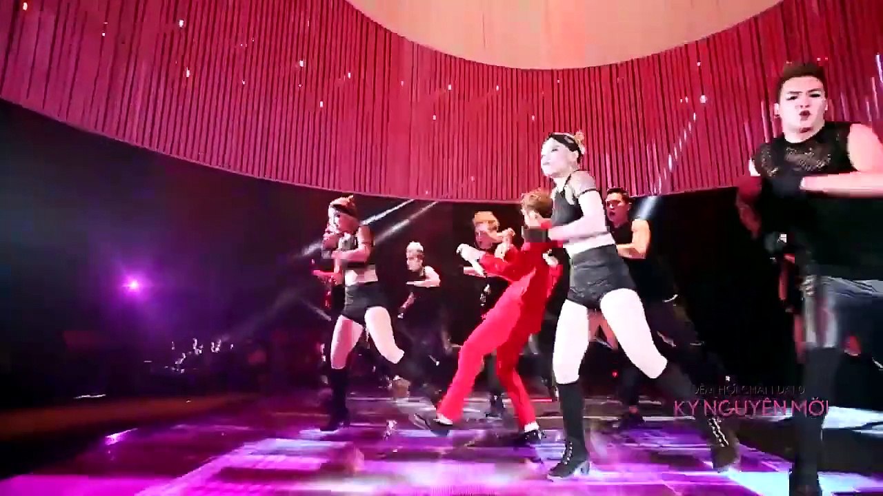 SƠN TÙNG M TP I ĐÊM HỘI CHÂN DÀI 9 I KỶ NGUYÊN MỚI I VENUS ENTERTAINMENT