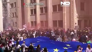 Geórgia: Líder do partido do governo agredido em pleno Parlamento