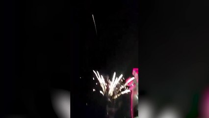 Fuegos artificiales de madrugada en el hotel del PSG