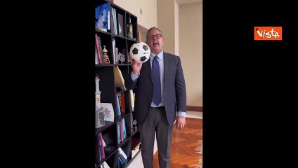 Toti presenta il bando "Dote sport" con un video postato sui social