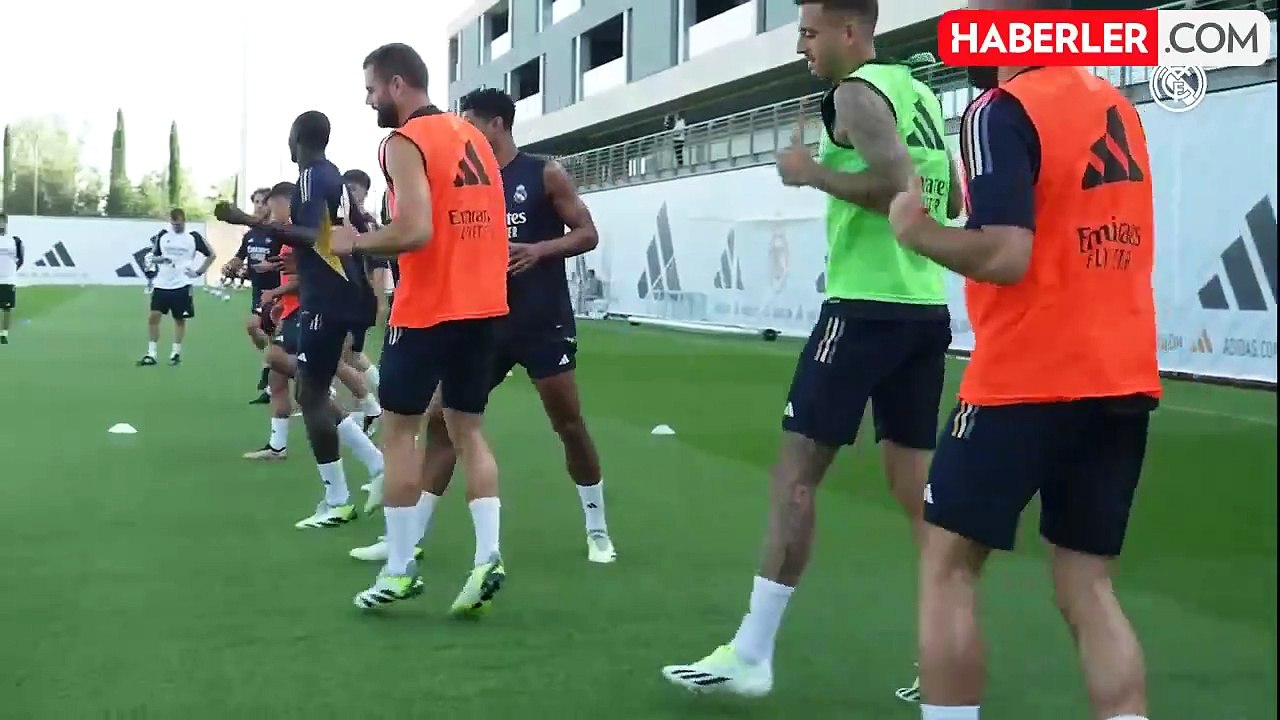 Milli yıldıza 3 dev talip! İstediği şansı bulamayan Arda Güler, Madrid'den ayrılmaya hazırlanıyor