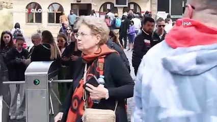 Bakan Ersoy paylaştı: Türkiye’de en çok ziyaret edilen 10 müzenin 3’ü orada çıktı