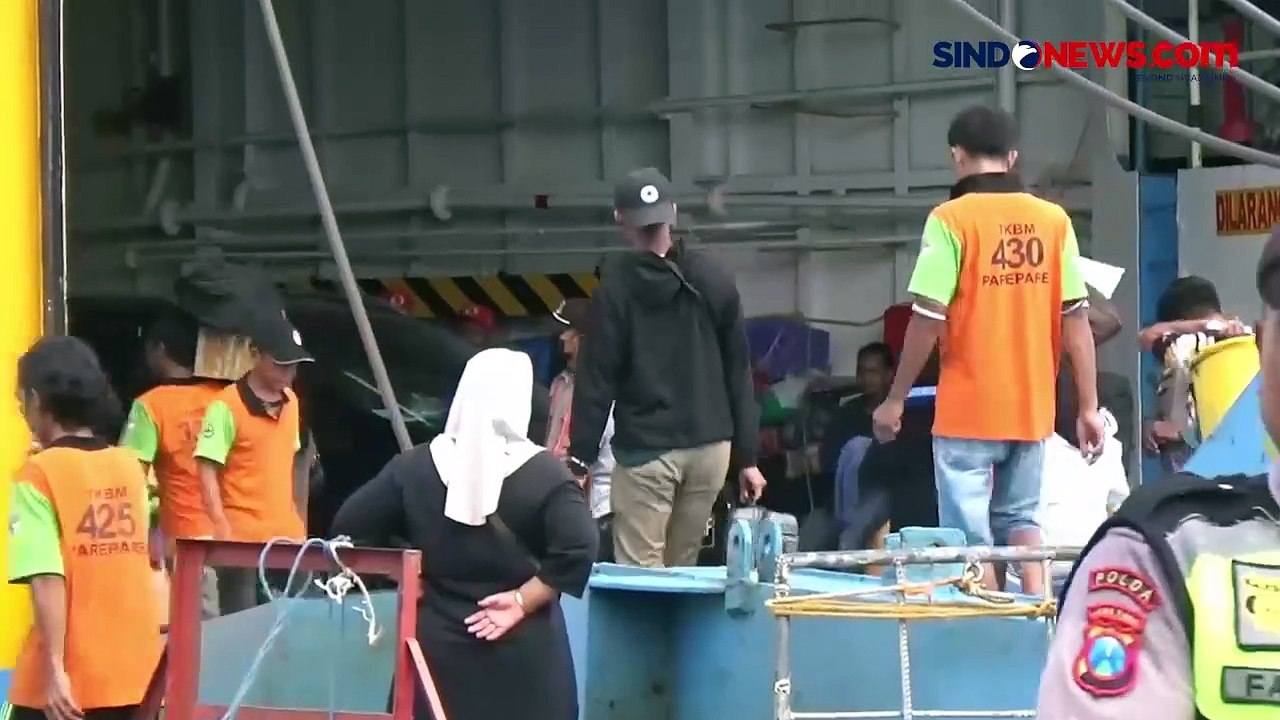 Libur Lebaran Usai, Ribuan Penumpang Padati Pelabuhan Parepare