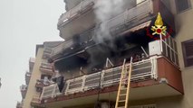 Casalnuovo (NA) - In fiamme un appartamento: ferita una donna (16.04.24)