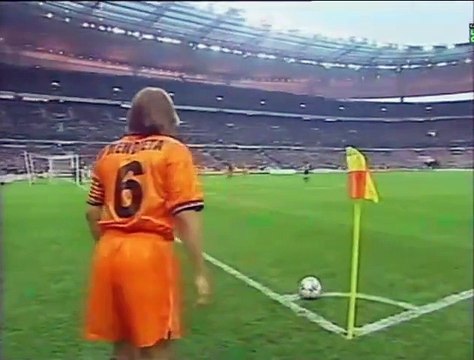 Real Madrid vs. Valencia CF 1999-2000 Final Stade de France (Saint-Denis) 24 Mayıs 2000