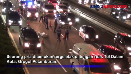 Nekat Nyebrang di Jalan Tol, Pria Tewas Tertabrak Mobil di Grogol Petamburan