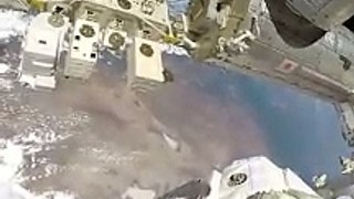 Astronauts spacewalk from Iss (Nasa) Passeggiata spaziale sulla Iss