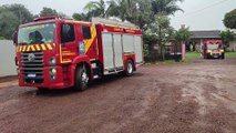 Corpo de Bombeiros é acionado para socorrer idosa na Rua Carlos Drumond de Andrade