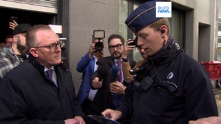 Polícia de Bruxelas tenta evitar conferência populista de direita onde estava Orbán