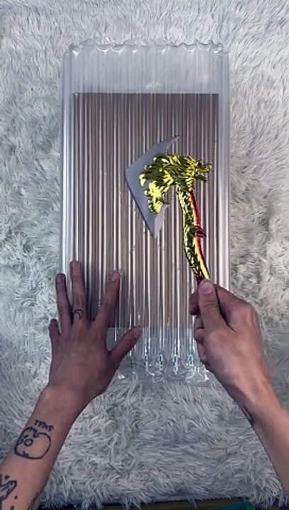 Quoi! !!!!! !!!!! !!!!! Vous pouvez obtenir une paire de ces chaussures pour 100 $? ????? ????? #sneakers # chaussures #nike #nikedunk #diy #dunK