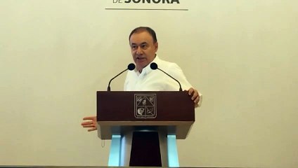Llama gobernador de Sonora a resolver negociaciones entre Unison y Steus