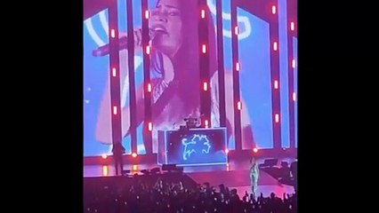 Elodie ospite a sorpresa al concerto dei Club Dogo al Forum di Assago