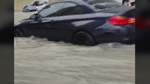 아랍에미리트 폭우...두바이 행 항공기 회항 조치 / YTN
