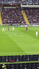 Ronald Araújo piros lapja a PSG ellen