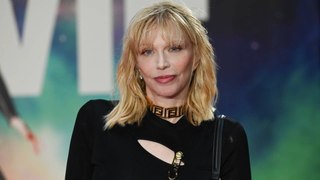 Courtney Love Disses Taylor Swift and Beyoncé