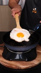Así nunca más se pegarán los huevos al sartén